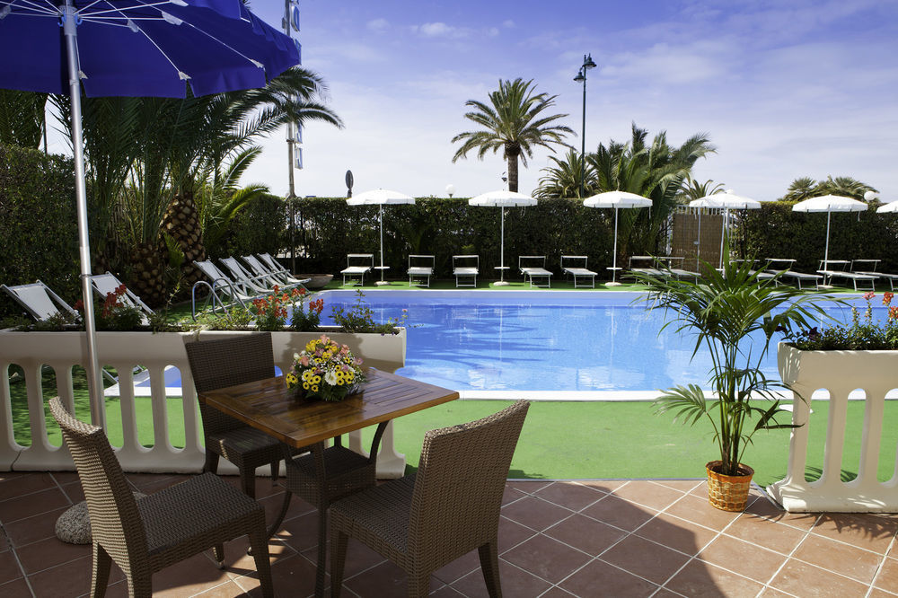 Grand Hotel Forte dei Marmi Exteriör bild
